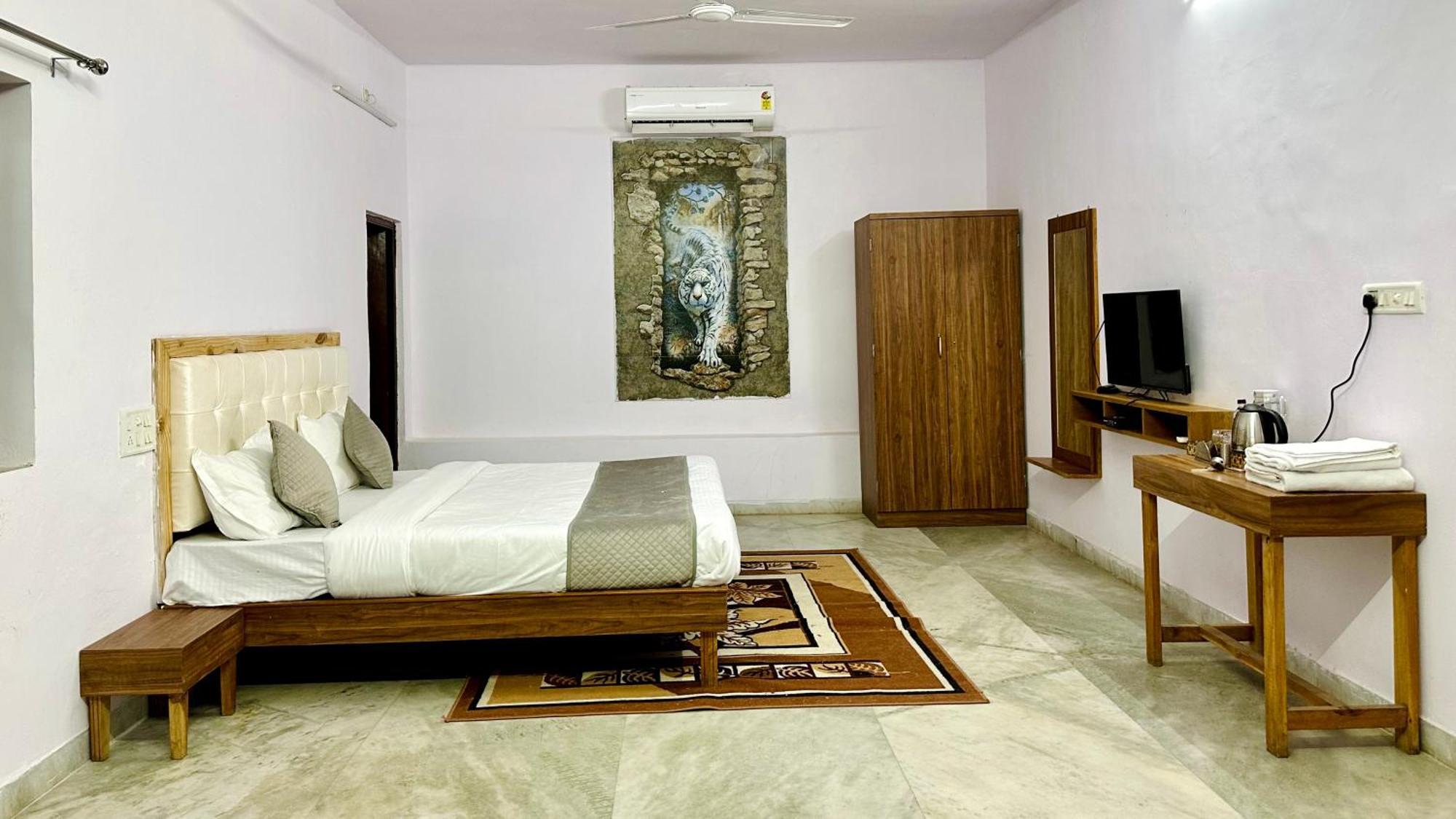 The Burj Resort Luxurious Stay Udaipur Exteriör bild